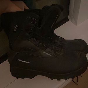 USA men’s 12.5 snow boots